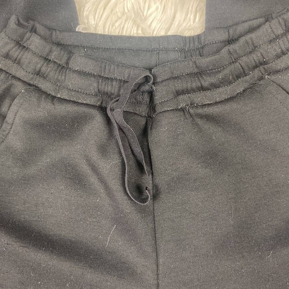Kid’s 32 Degrees Black Drawstring Joggers with 3 Pockets - Picture 4 of 10